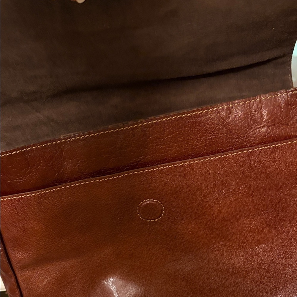 Jack George’s All American pecan Leather crossbody saddle bag. - Picture 3 of 9